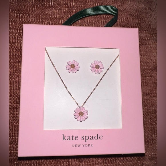 kate spade Accessories - NWT Kate Spade Flower Stud Earrings & Pendant Necklace Set